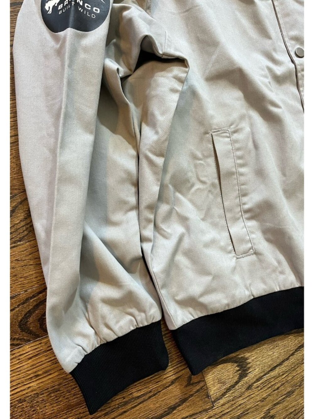 Ford Bronco Snap Button Bomber Jacket Men’s XXL - Light Gray/Black Trim - NWT - Picture 8 of 14